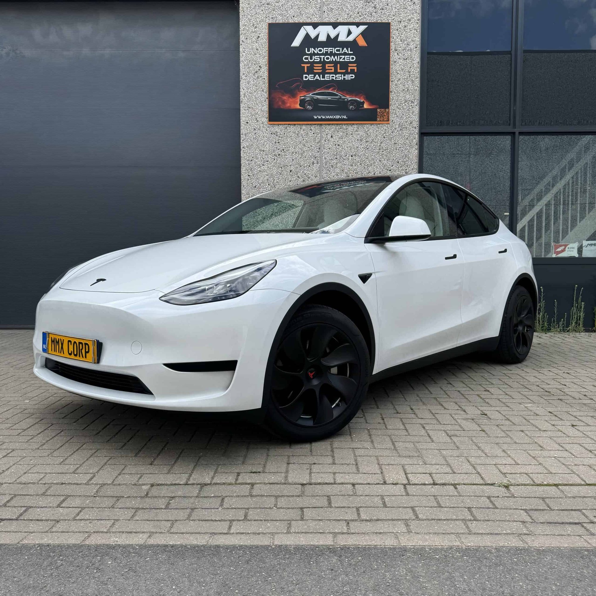 Tesla Model Y RWD MMX PACK + IAP — foto 5