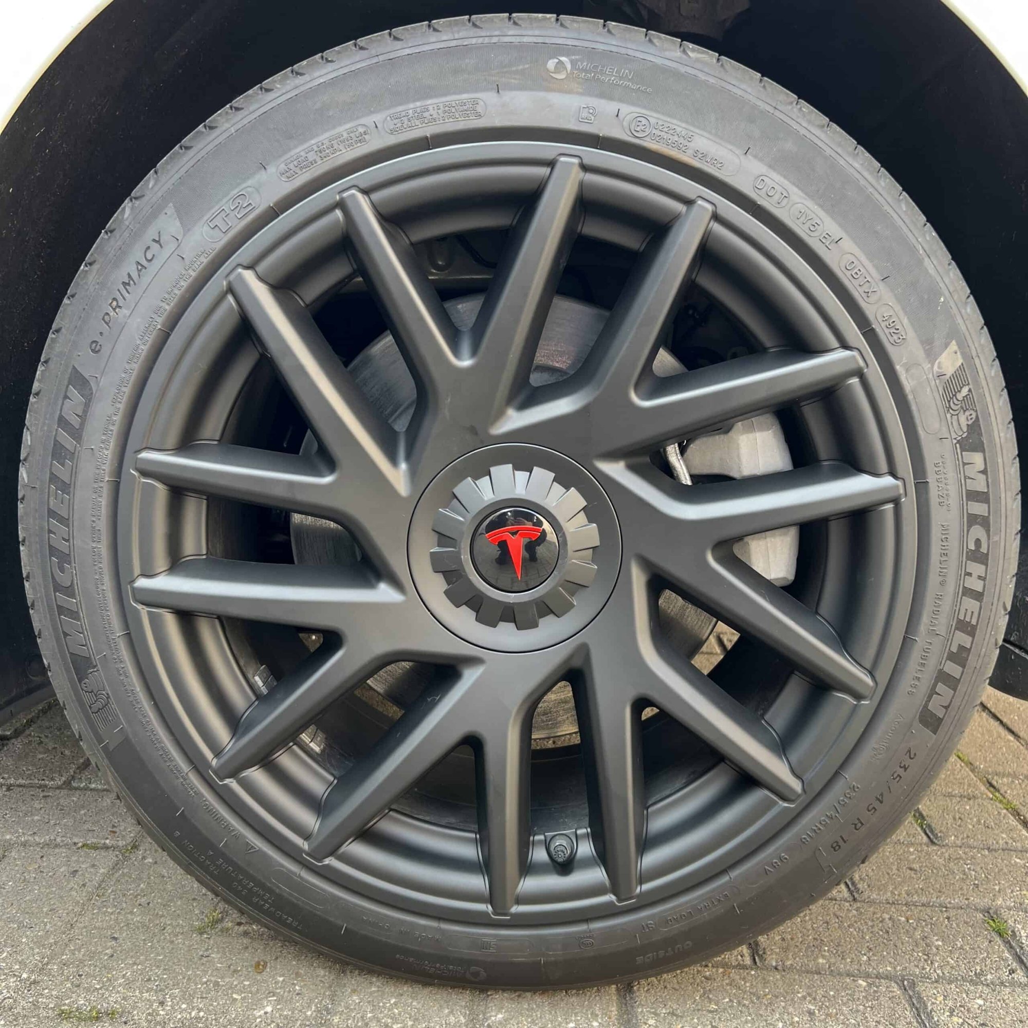 Tesla Model 3 HIGHLAND PREMIUM LFP RWD + MMX PACK + IAP + TREKHAAK + SOH 95% — foto 20