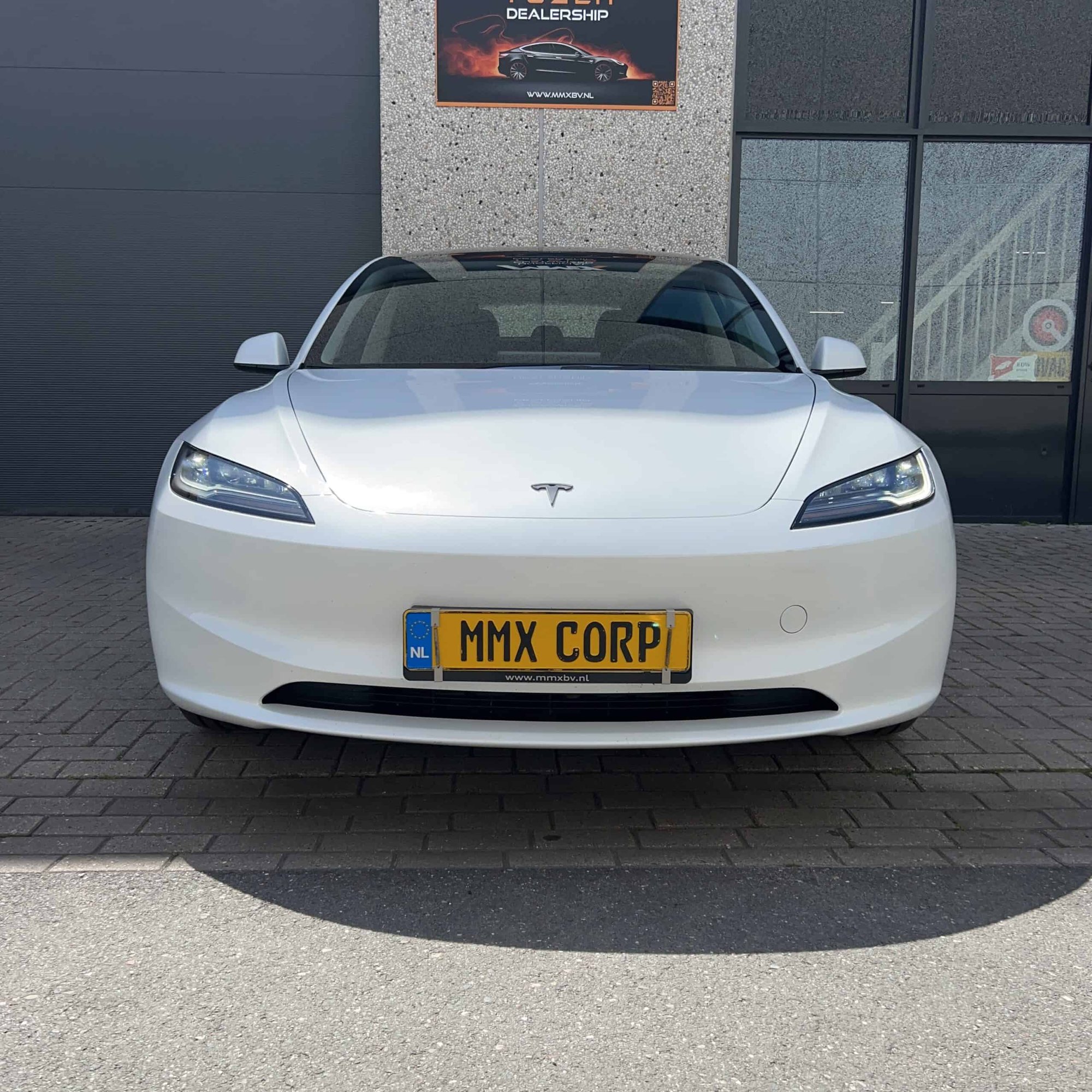 Tesla Model 3 HIGHLAND PREMIUM LFP RWD + MMX PACK + IAP + TREKHAAK + SOH 95% — foto 4