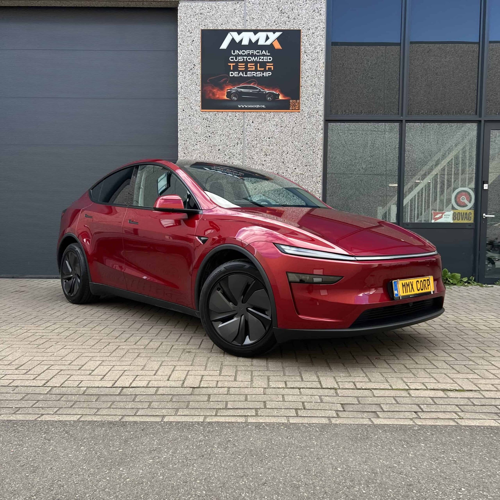 Tesla Model Y JUNIPER LFP PREMIUM + IAP + HW4 + SOH 98.9% — foto 3