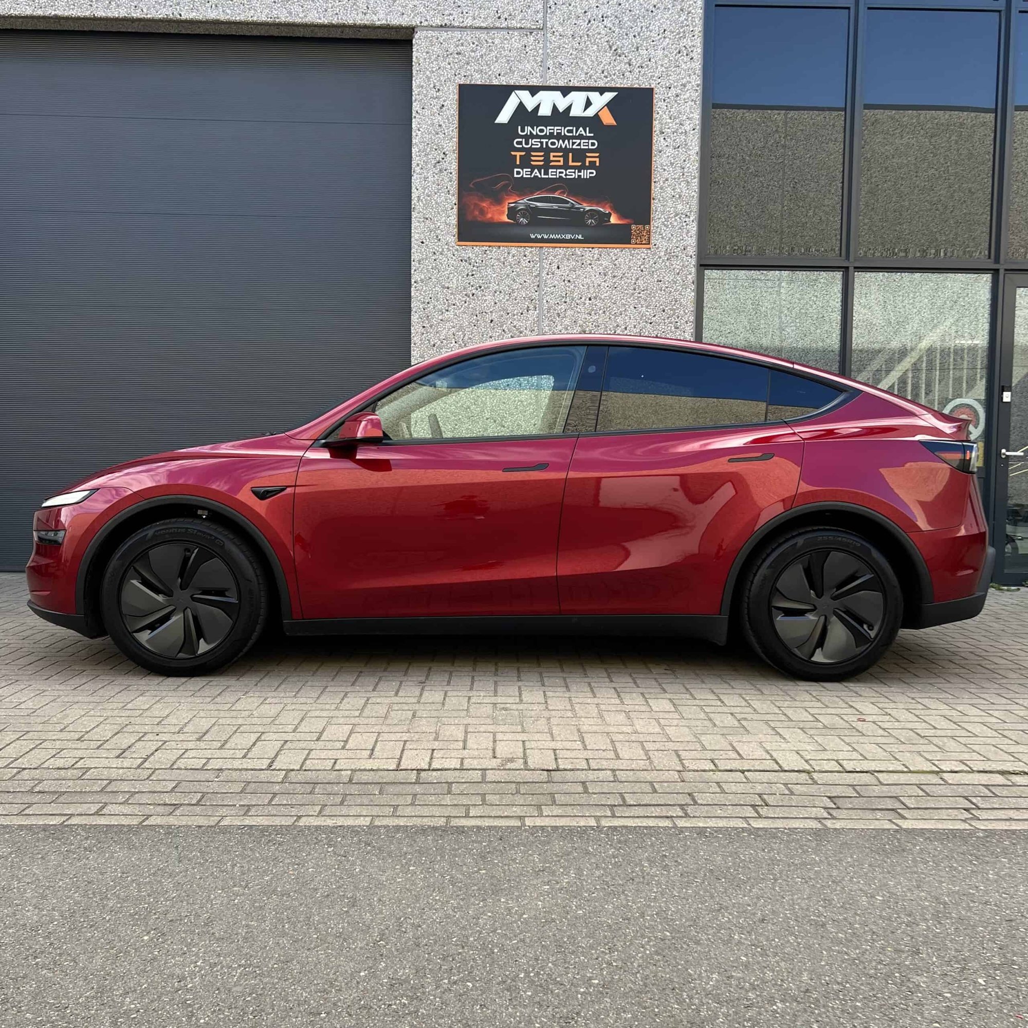 Tesla Model Y JUNIPER LFP PREMIUM + IAP + HW4 + SOH 98.9% — foto 6