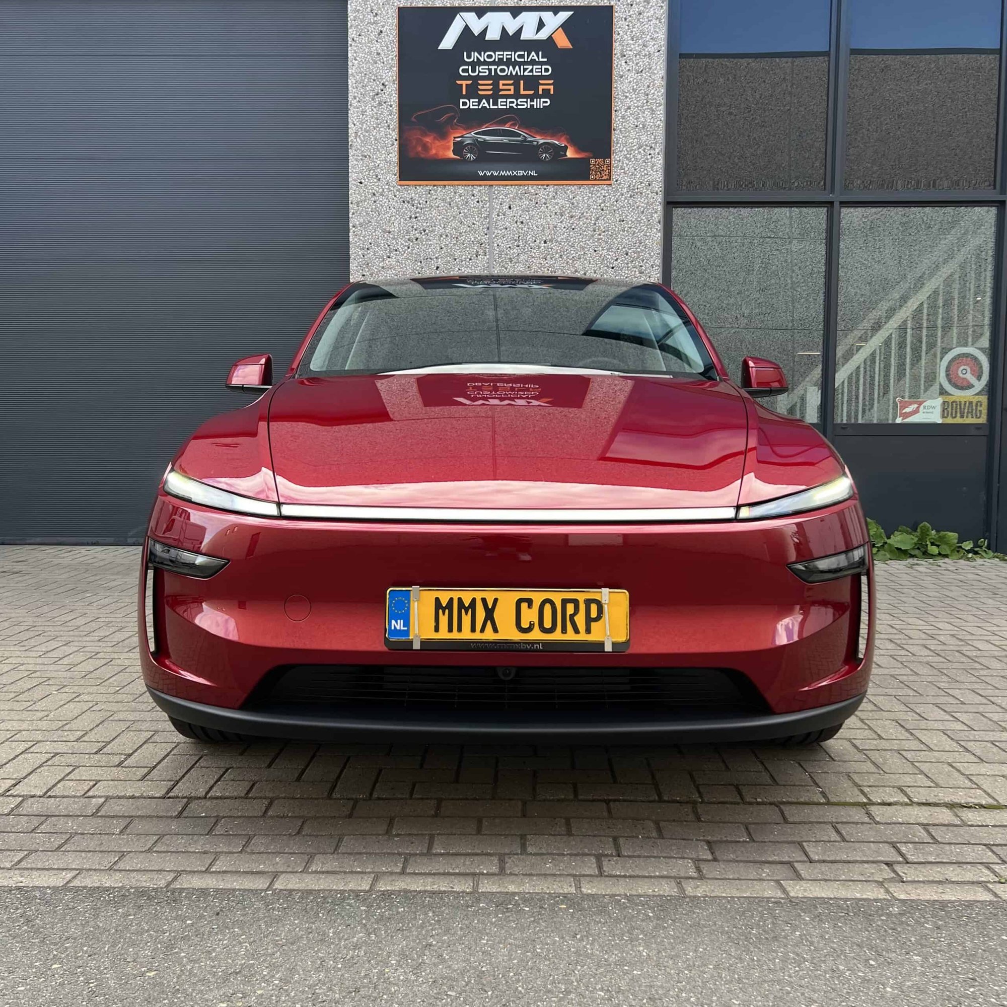 Tesla Model Y JUNIPER LFP PREMIUM + IAP + HW4 + SOH 98.9% — foto 4