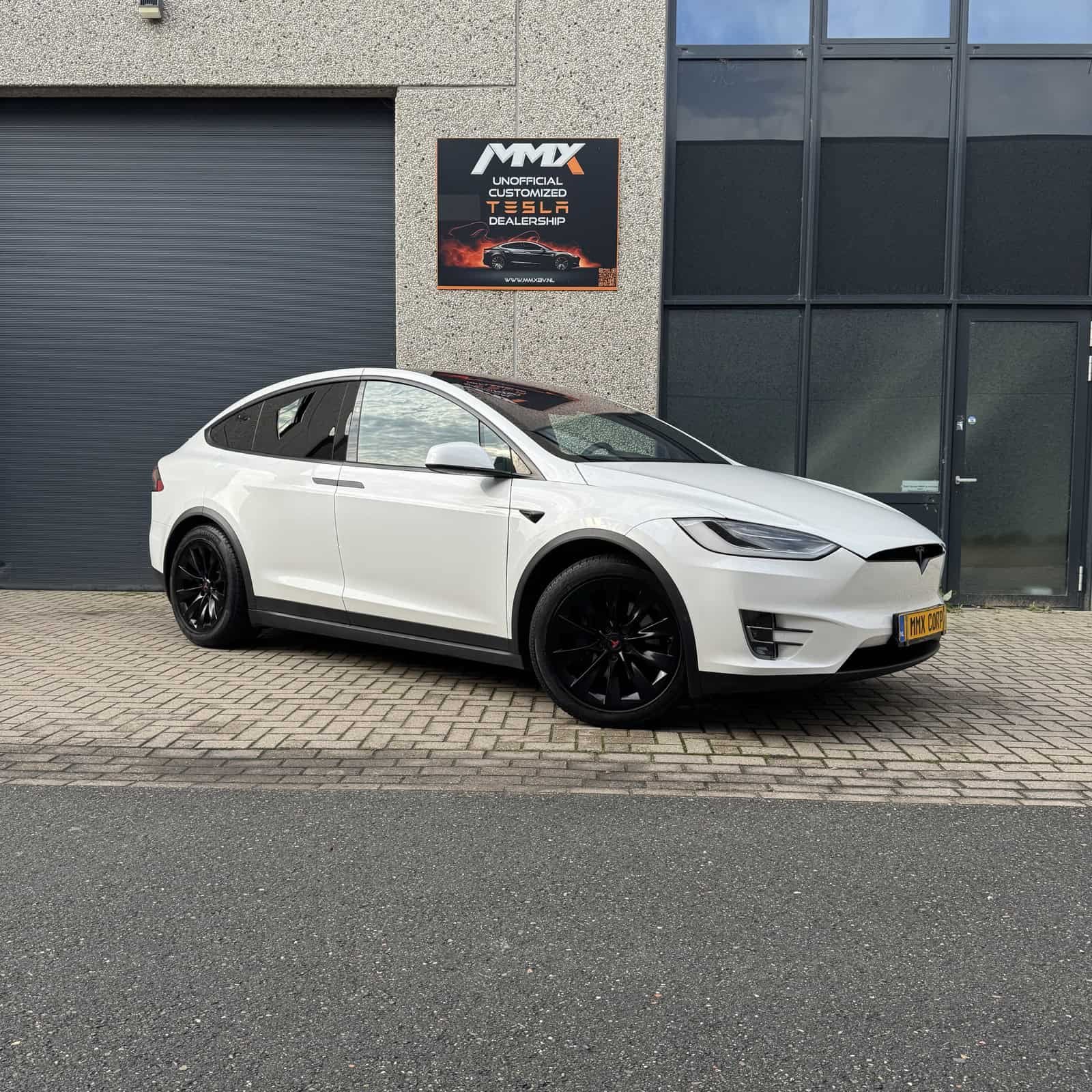 Model X 100D AWD + IAP + FREE SUPERCHARGING SC05 + SOH 88% — foto 4
