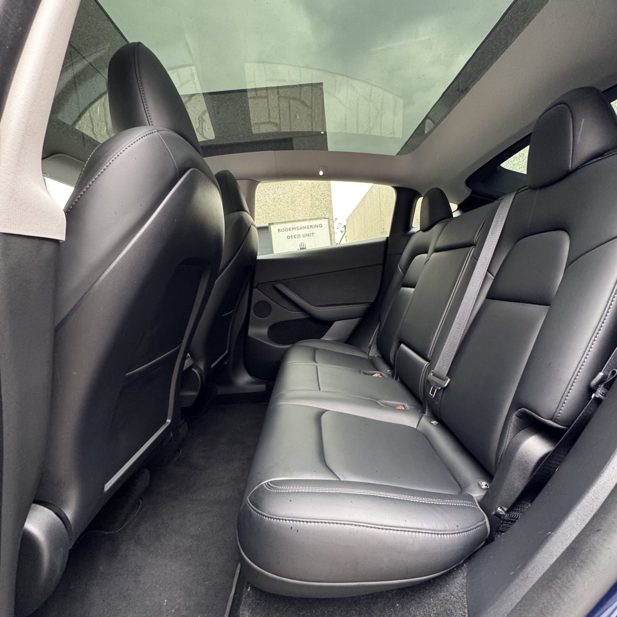 Tesla Model Y PREMIUM LFP RWD + MMX PACK + IAP + HW4 + SOH 97% — foto 10