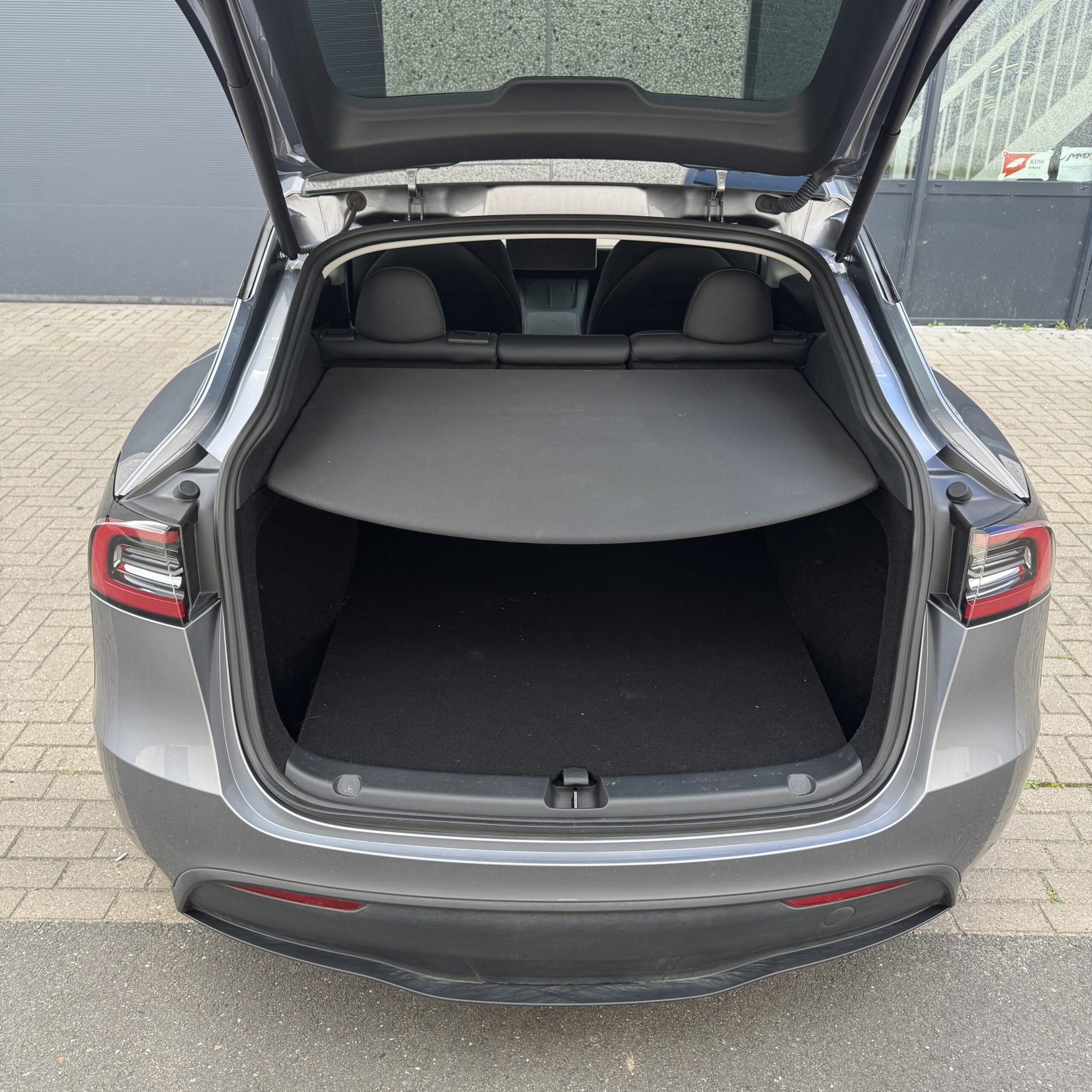 Tesla Model Y PREMIUM LFP RWD + MMX PACK + IAP + HW4 + SOH 96.8% — foto 18