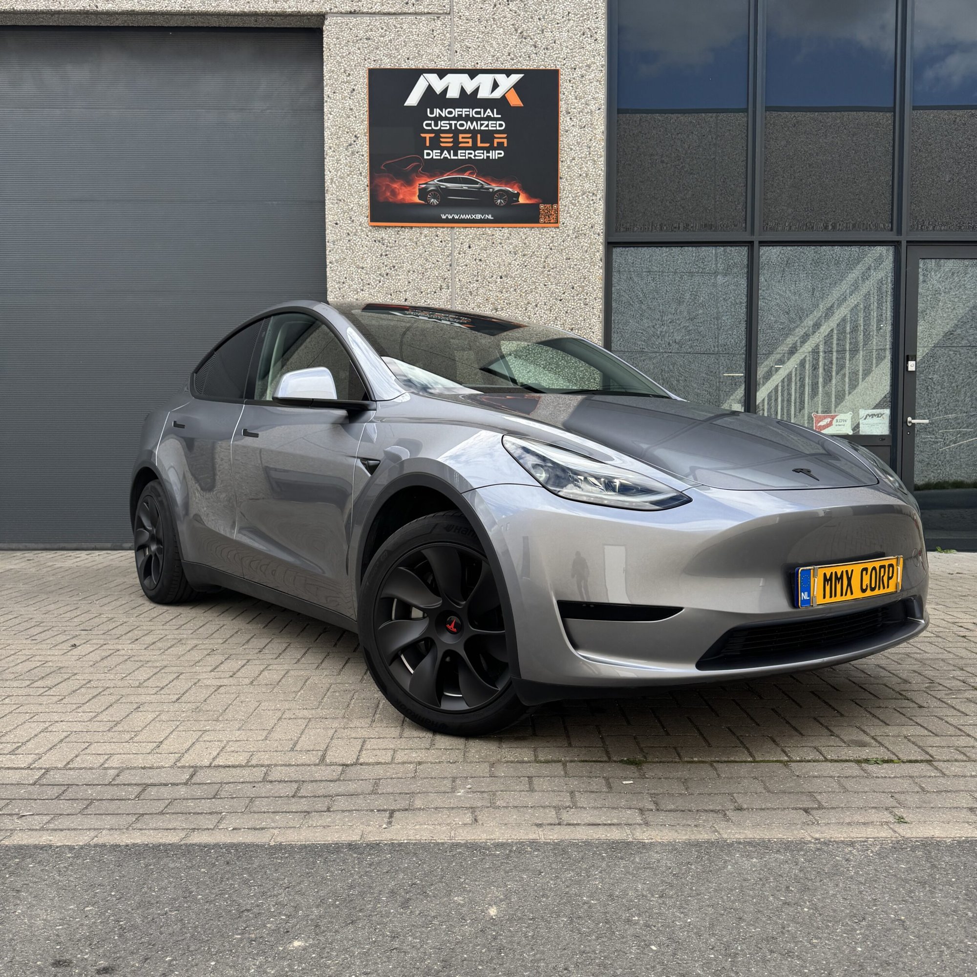 Tesla Model Y PREMIUM LFP RWD + MMX PACK + IAP + HW4 + SOH 96.8% — foto 3