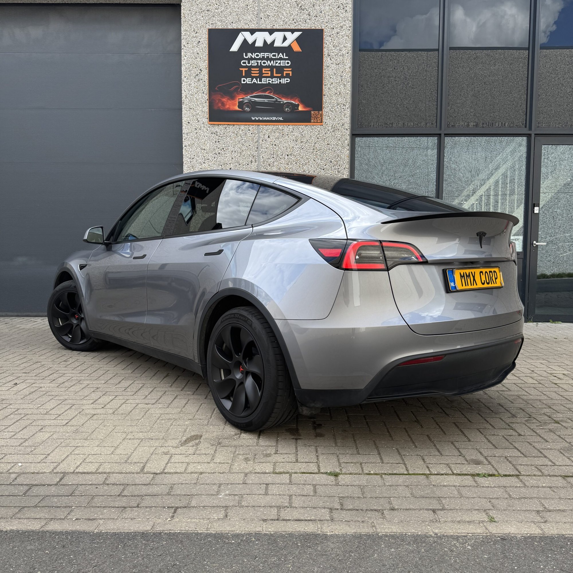 Tesla Model Y PREMIUM LFP RWD + MMX PACK + IAP + HW4 + SOH 96.8% — foto 7