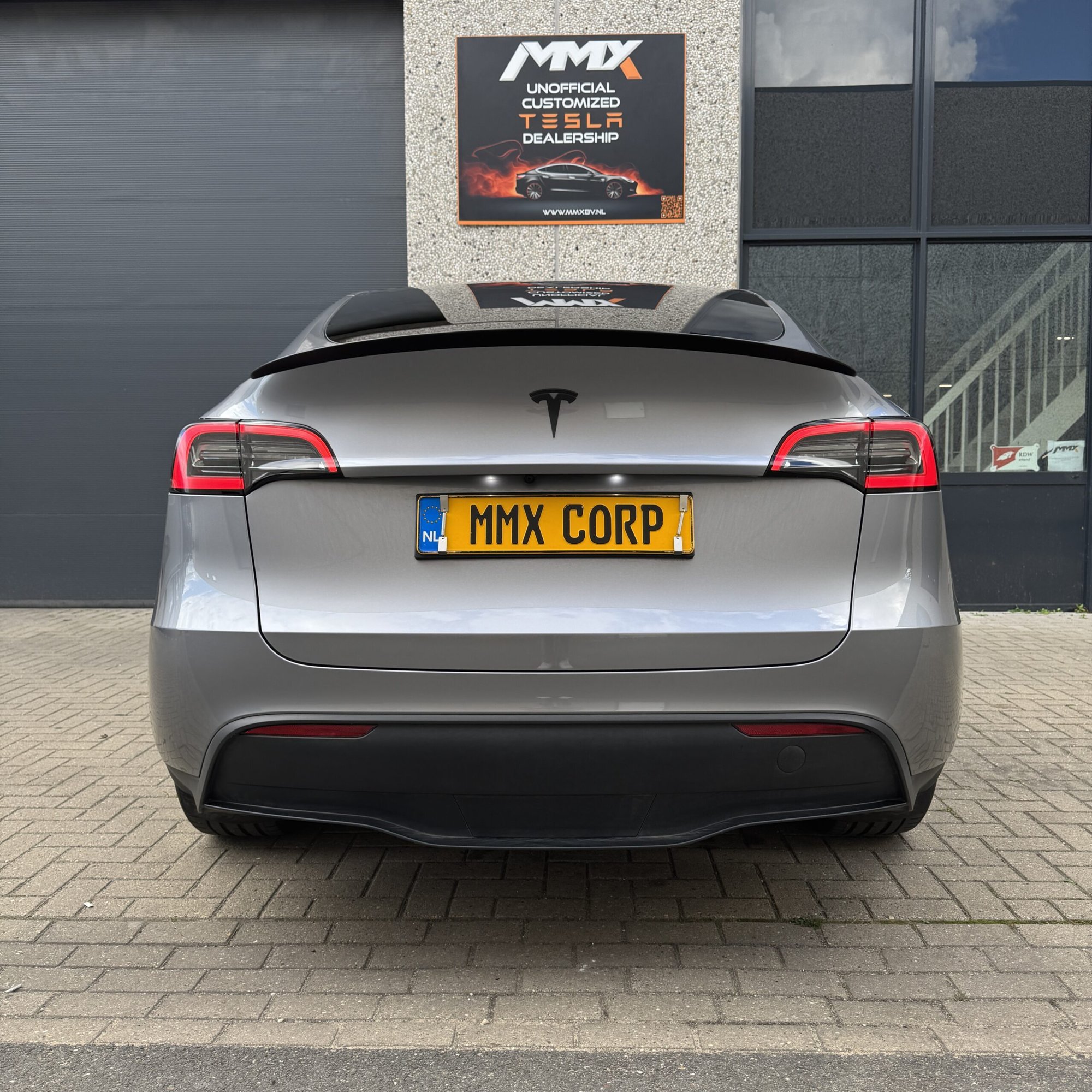 Tesla Model Y PREMIUM LFP RWD + MMX PACK + IAP + HW4 + SOH 96.8% — foto 8