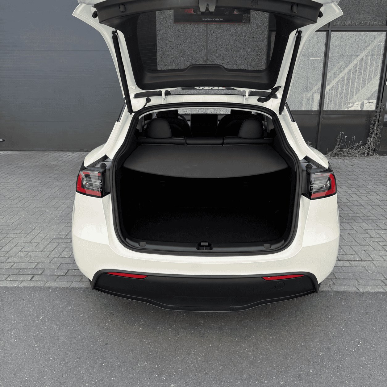 Tesla Model Y Long Range AWD + MMX PACK + IAP + SOH 94% — foto 18