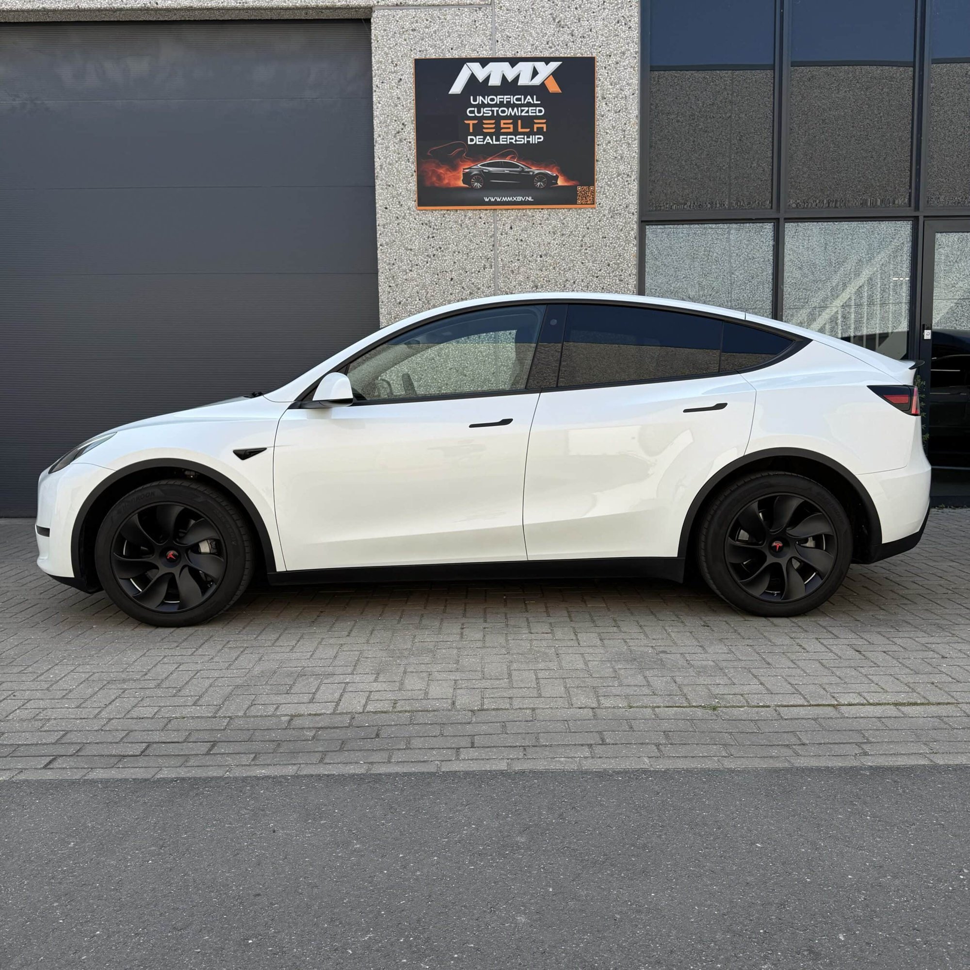Tesla Model Y Long Range AWD + MMX PACK + IAP + SOH 94% — foto 6