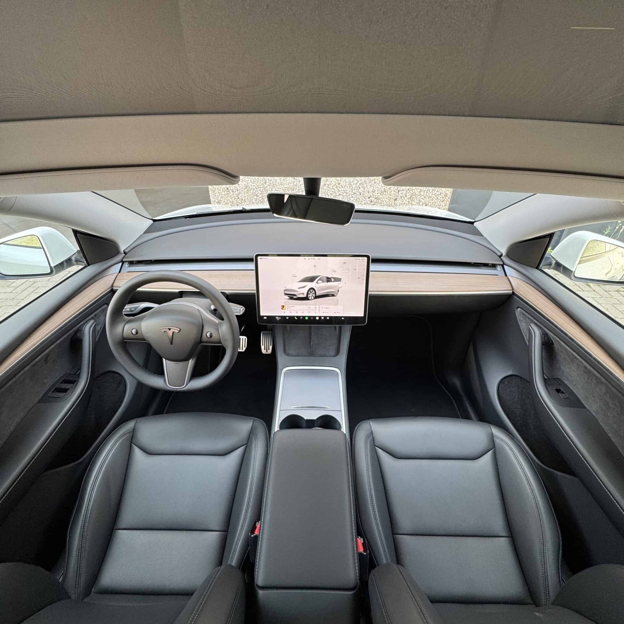 Tesla Model Y Long Range AWD + MMX PACK + IAP + SOH 94% — foto 11