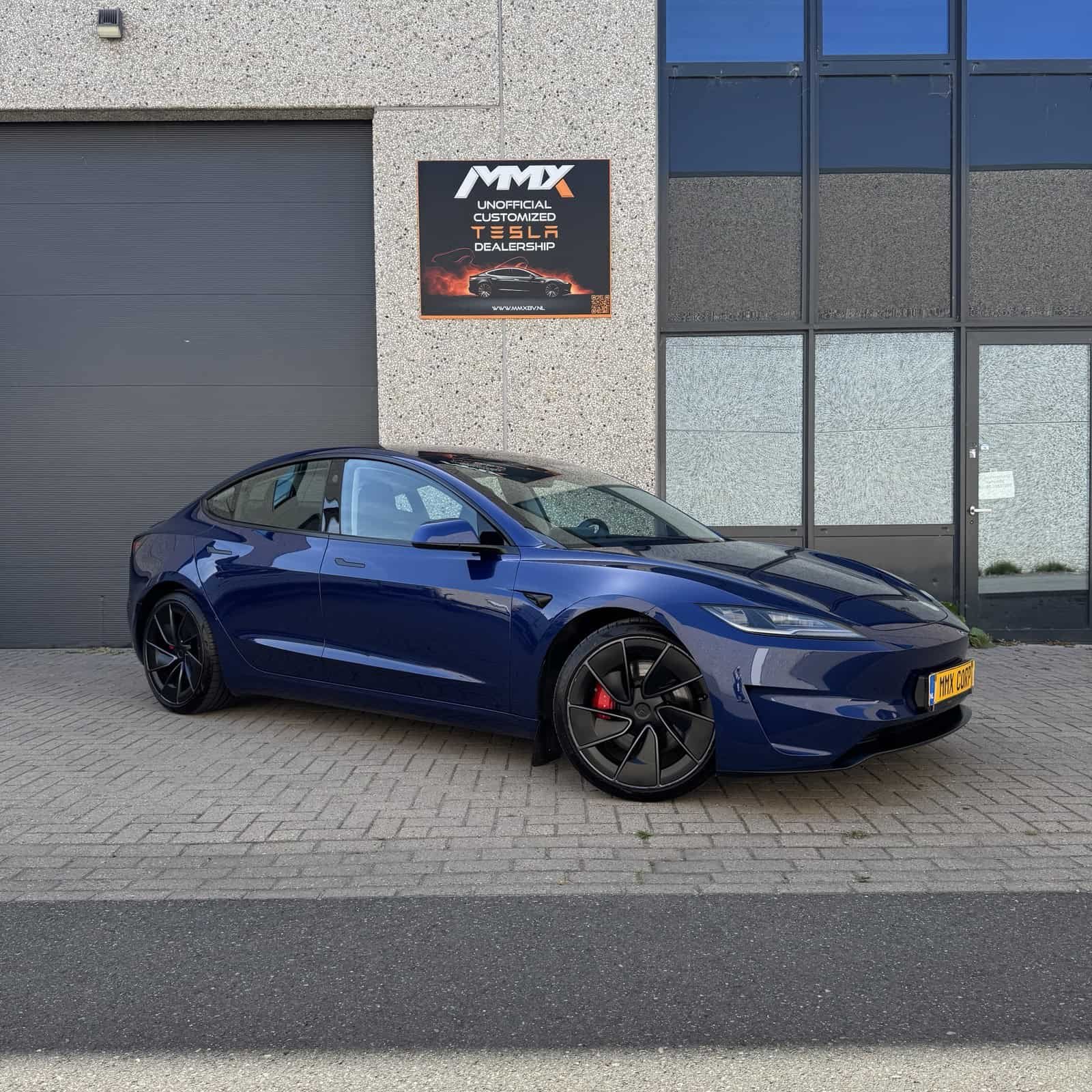 Tesla Model 3 HIGHLAND Performance + IAP + SOH 96.5% — foto 3