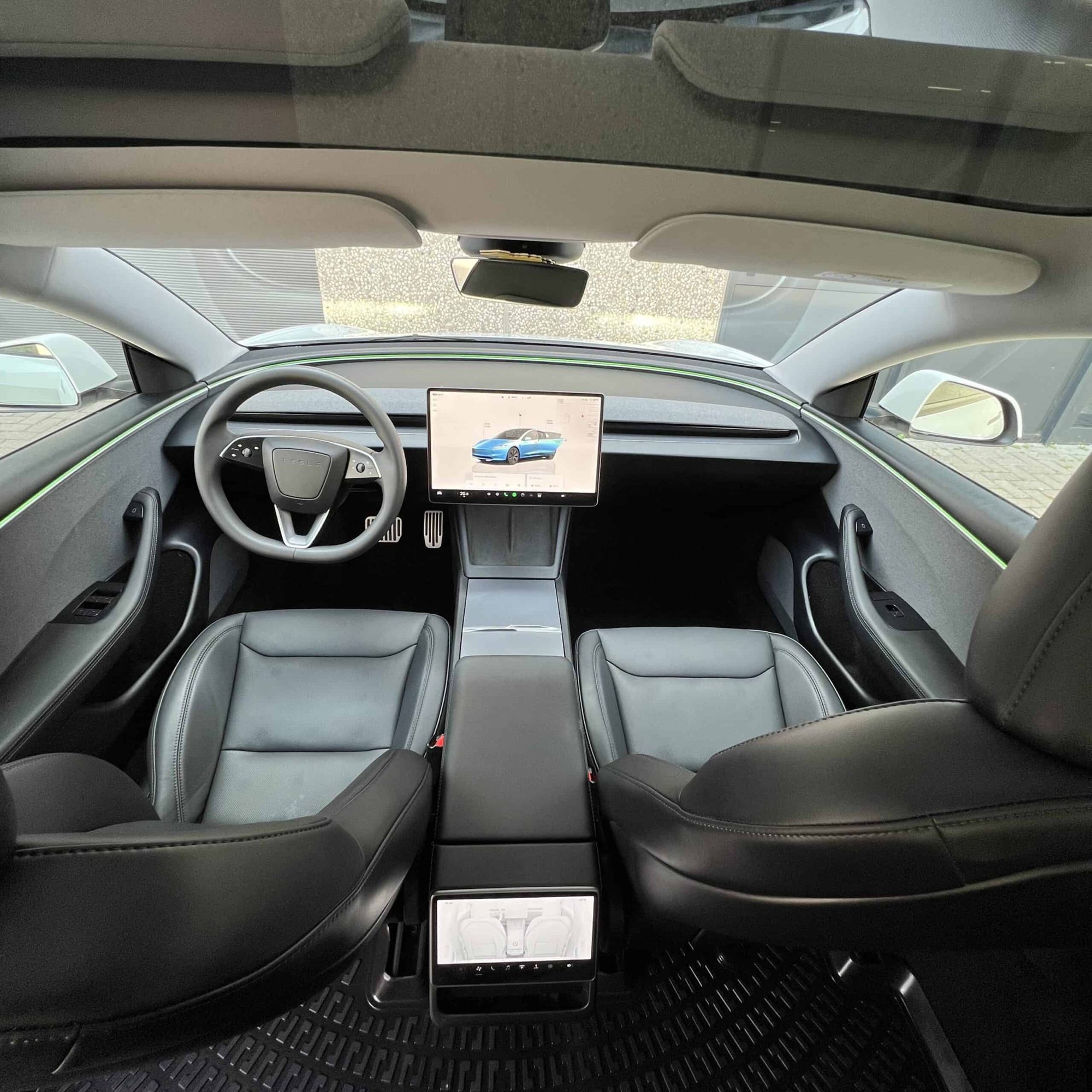 Tesla Model 3 HIGHLAND PREMIUM LFP RWD + MMX PACK + IAP — foto 11