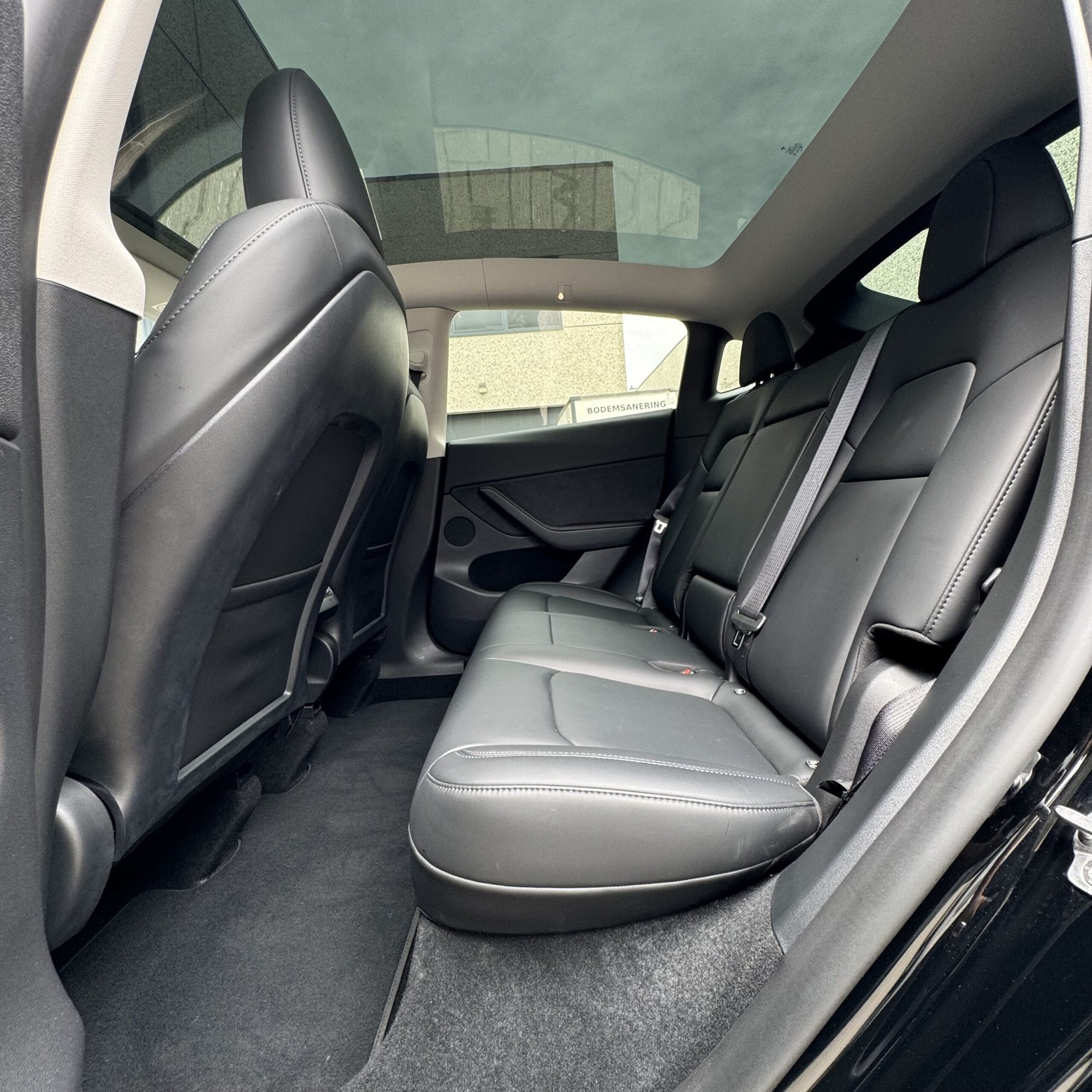Tesla Model Y Long Range RWD + MMX PACK + IAP + SOH 96.1% — foto 10