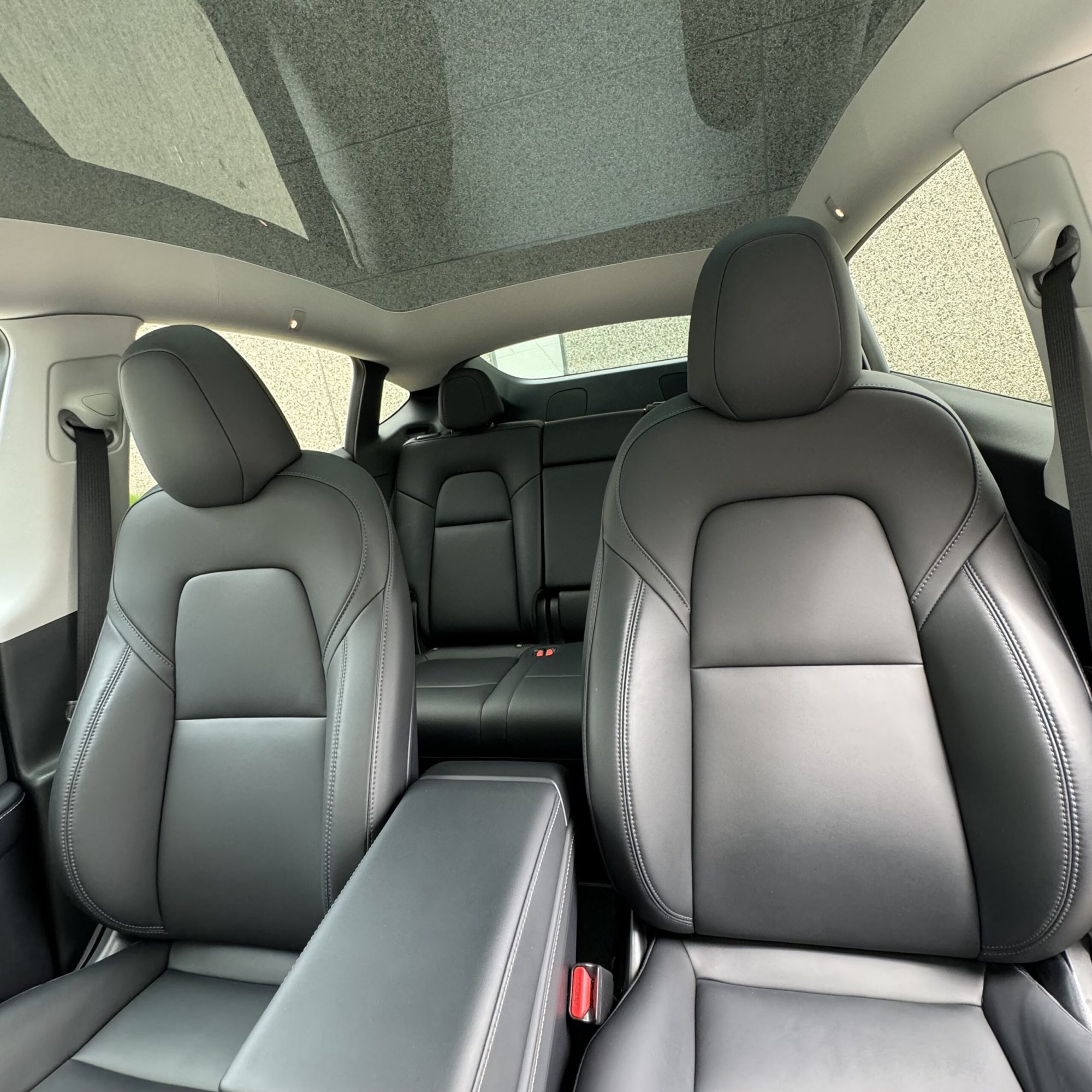 Tesla Model Y Long Range RWD + MMX PACK + IAP + SOH 96.1% — foto 9