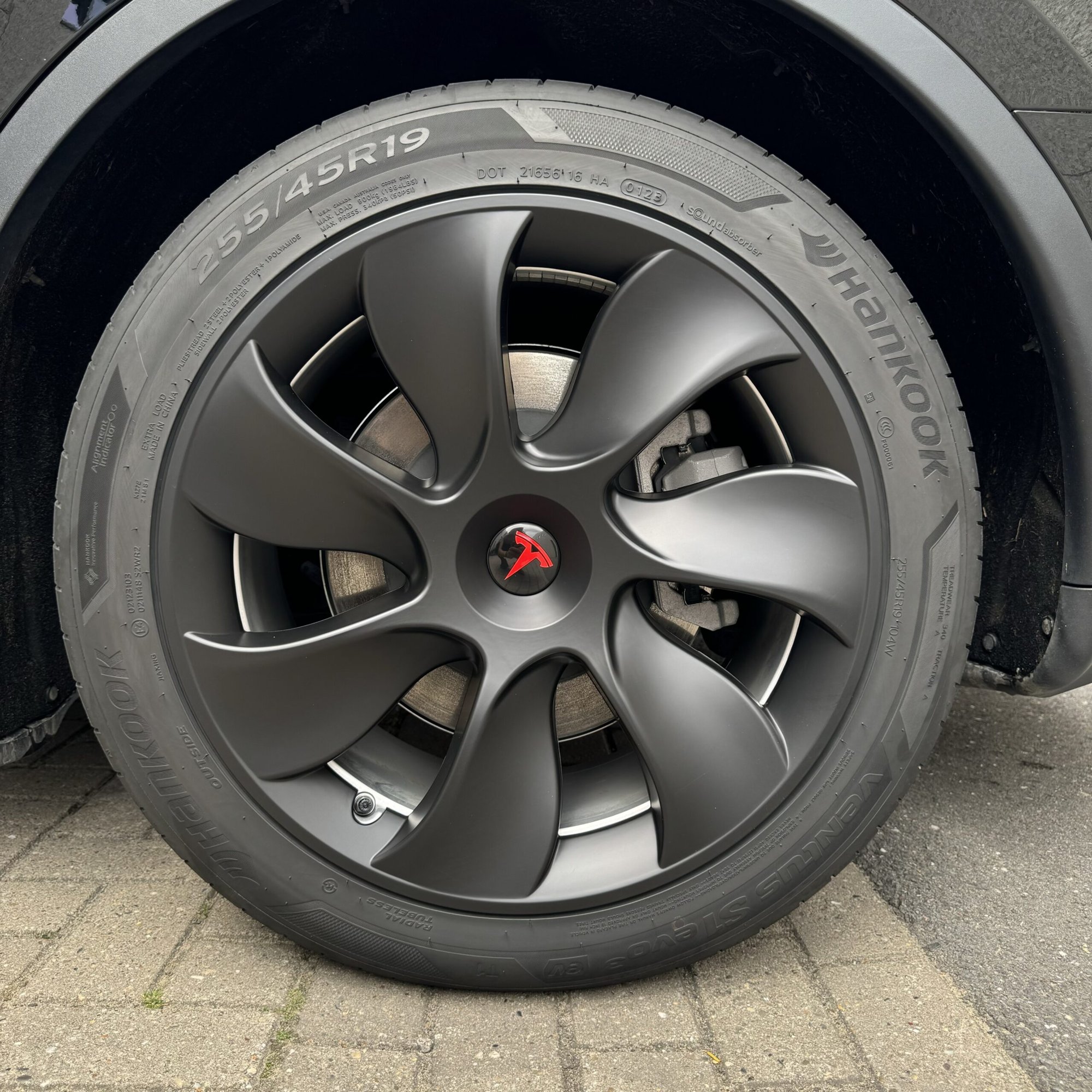 Tesla Model Y Long Range RWD + MMX PACK + IAP + SOH 96.1% — foto 21