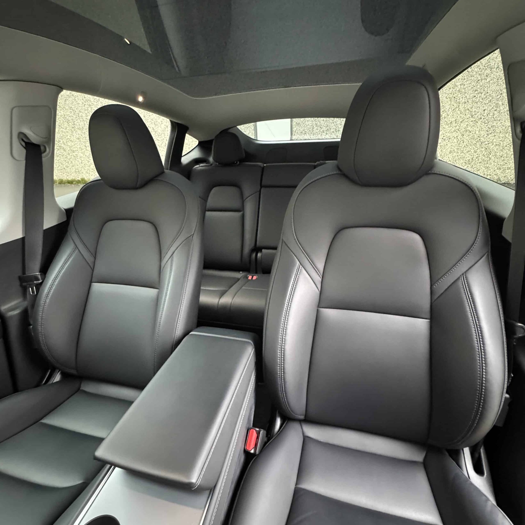Tesla Model Y Performance + MMX PACK + IAP + SOH 94.4% — foto 9