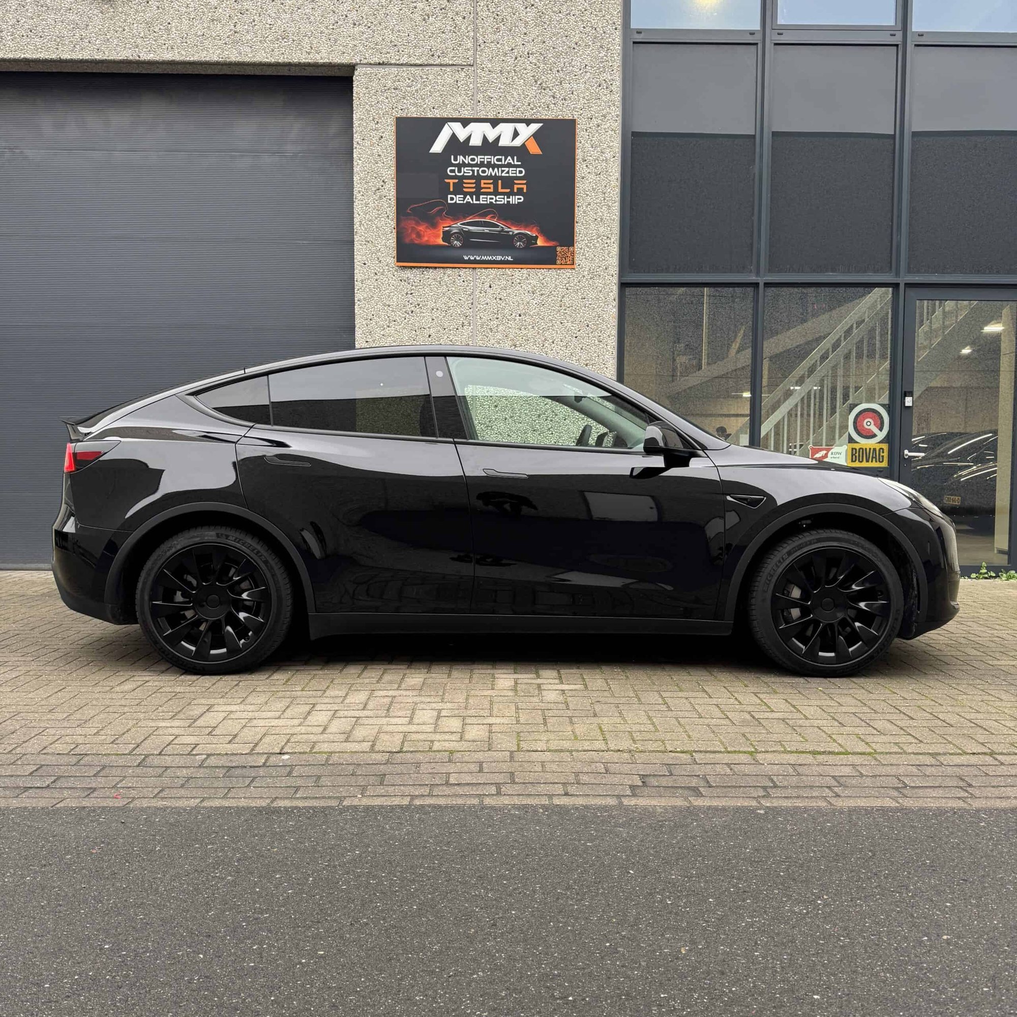 Tesla Model Y PREMIUM LFP RWD MMX PACK + 20″+ IAP + SOH 96.3% — foto 2
