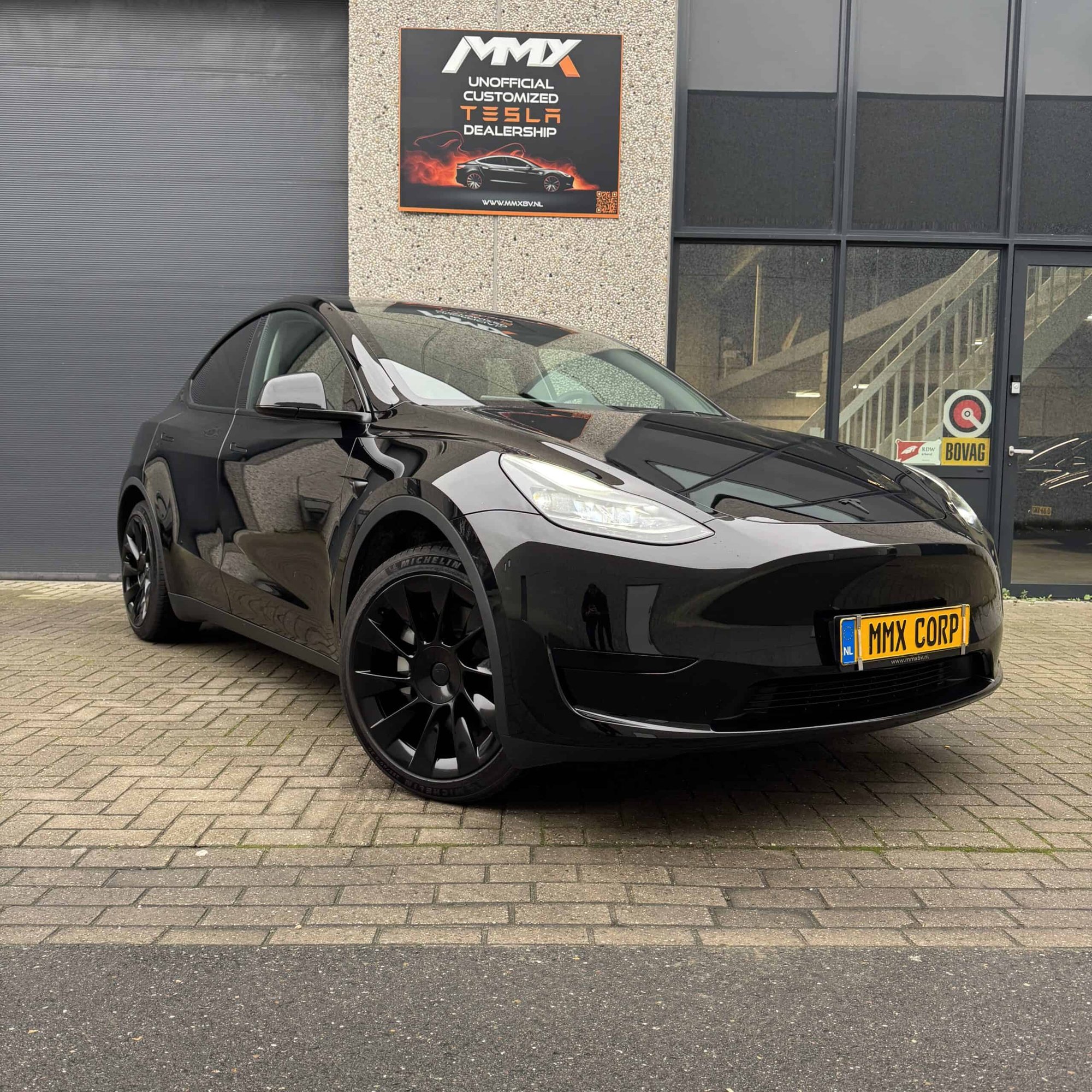 Tesla Model Y PREMIUM LFP RWD MMX PACK + 20″+ IAP + SOH 96.3% — foto 3