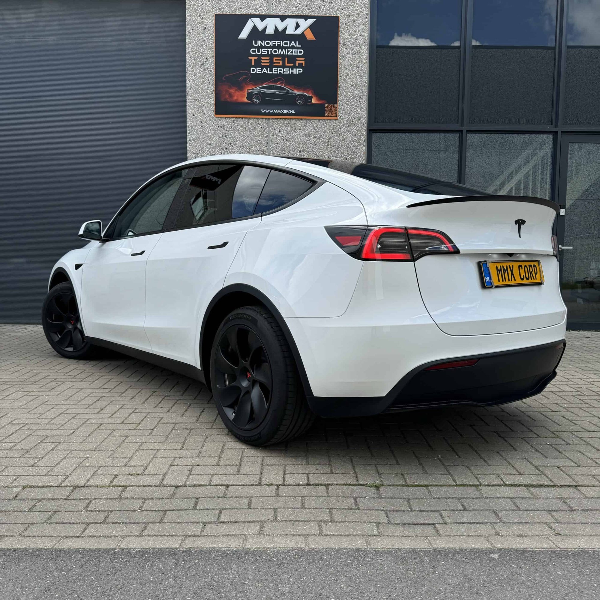 Tesla Model Y RWD MMX PACK + IAP — foto 7