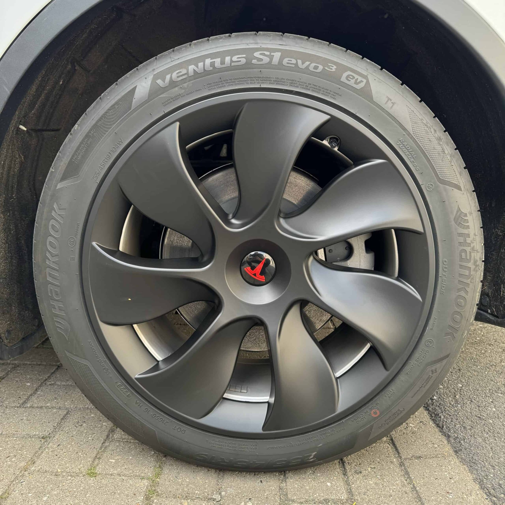 Tesla Model Y RWD MMX PACK + IAP — foto 19