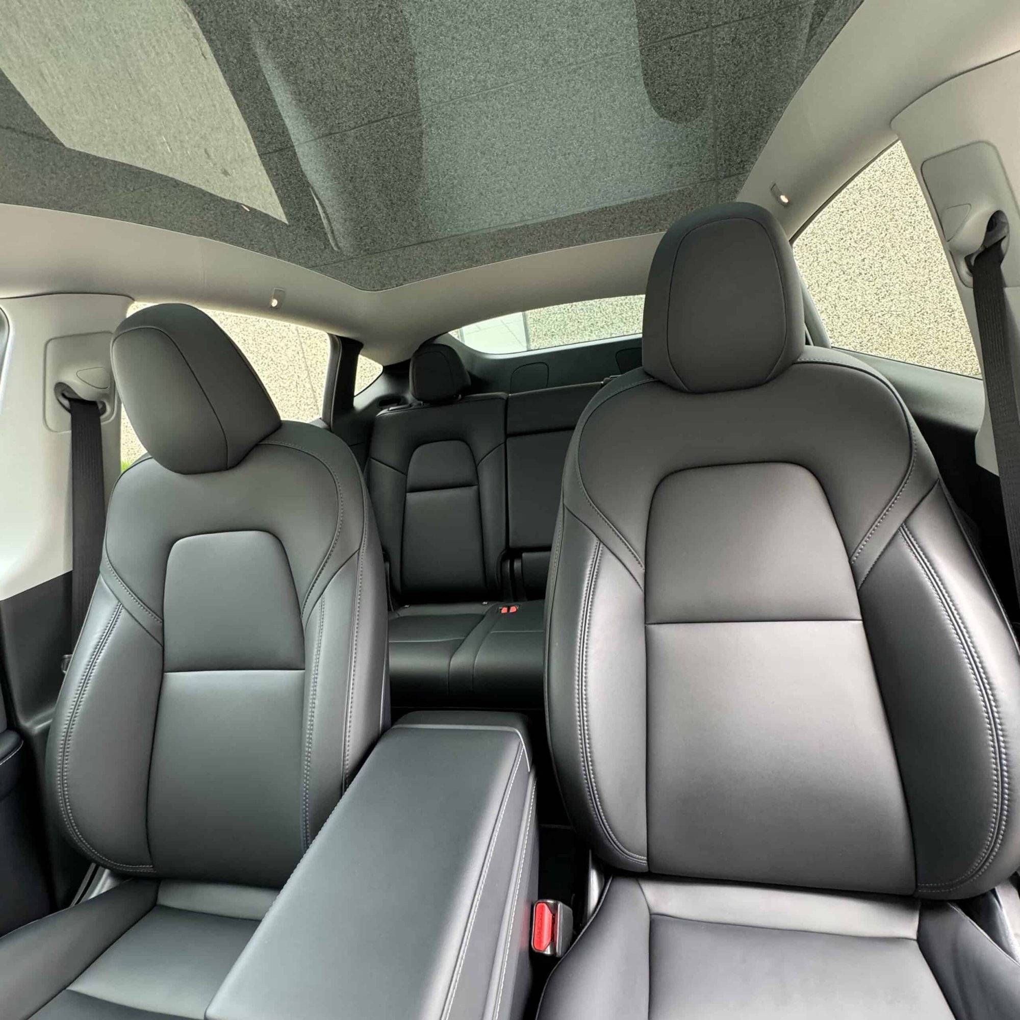 Tesla Model Y RWD + MMX PACK + IAP — foto 9