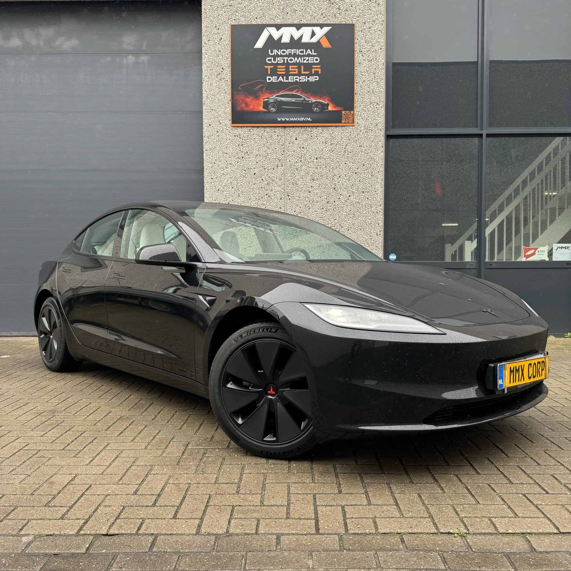 Tesla Model 3 SR+ HIGHLAND MMX PACK + IAP — foto 3