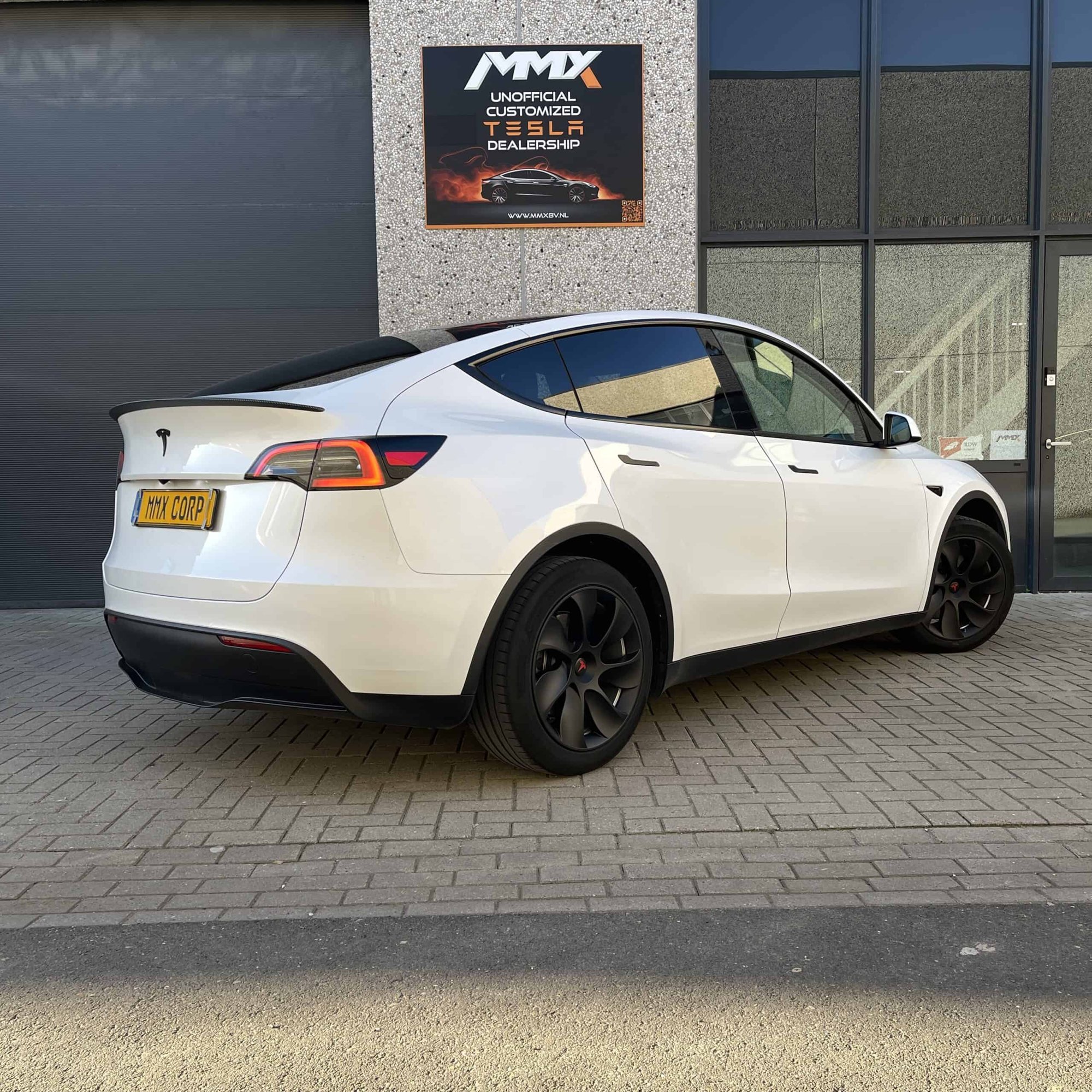 Tesla Model Y PREMIUM LFP RWD MMX PACK + IAP + SOH 94.6% — foto 1