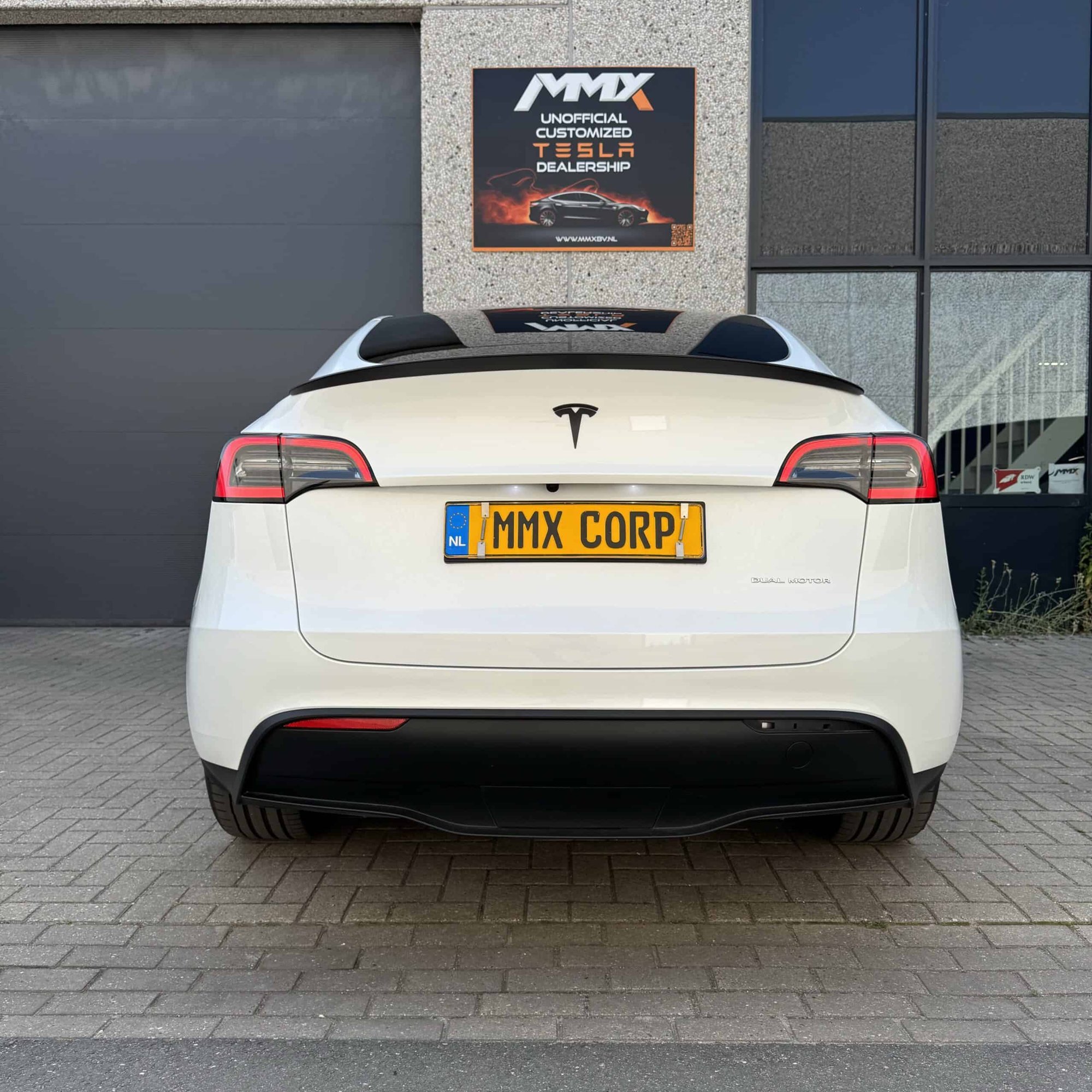 Tesla Model Y Long Range AWD + MMX PACK + IAP + SOH 94.1% — foto 8