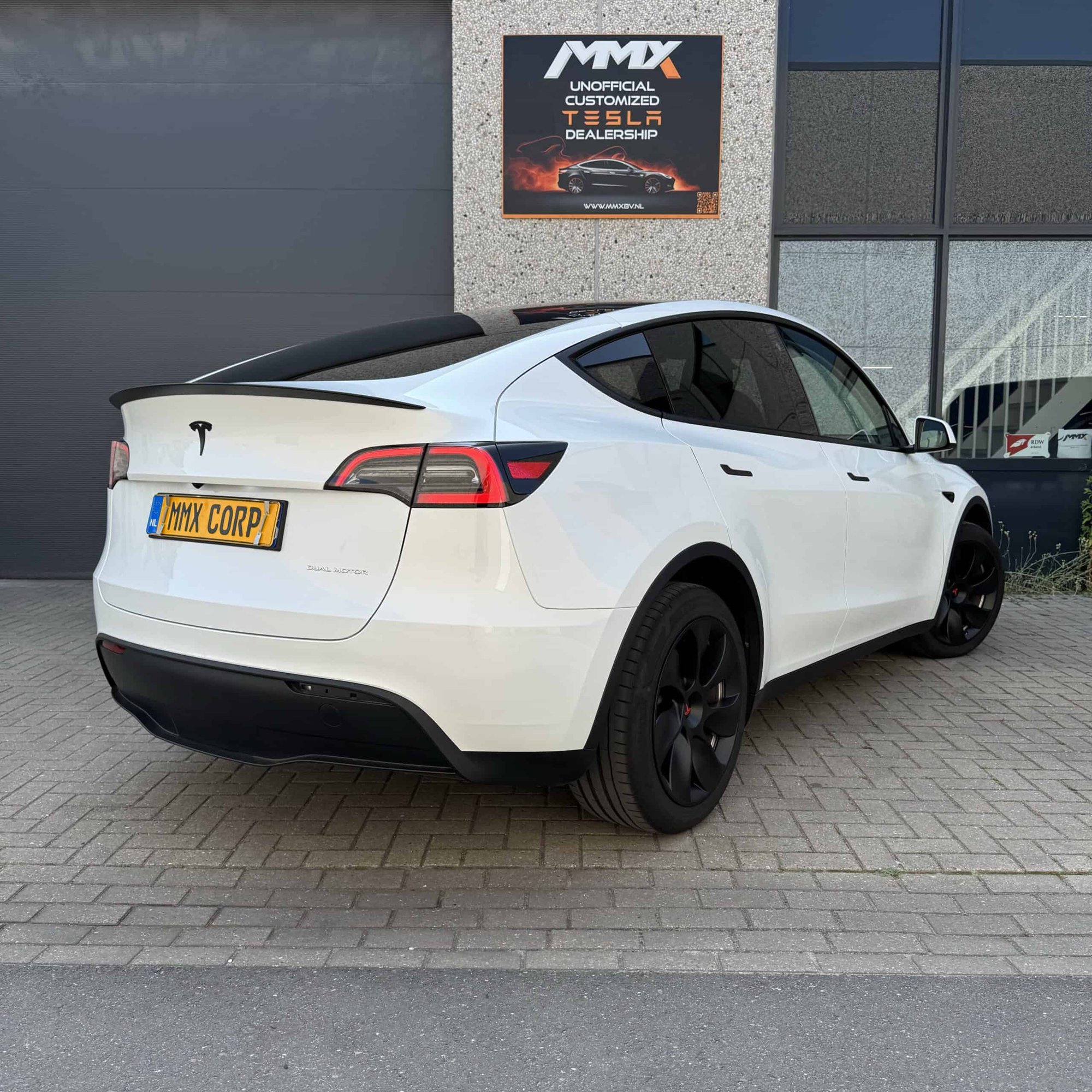 Tesla Model Y Long Range AWD + MMX PACK + IAP + SOH 94.1% — foto 1