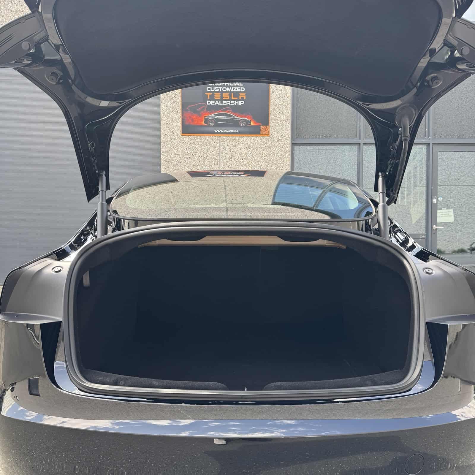 Tesla Model 3 HIGHLAND PREMIUM LFP RWD + MMX PACK + IAP + SOH 97% — foto 16