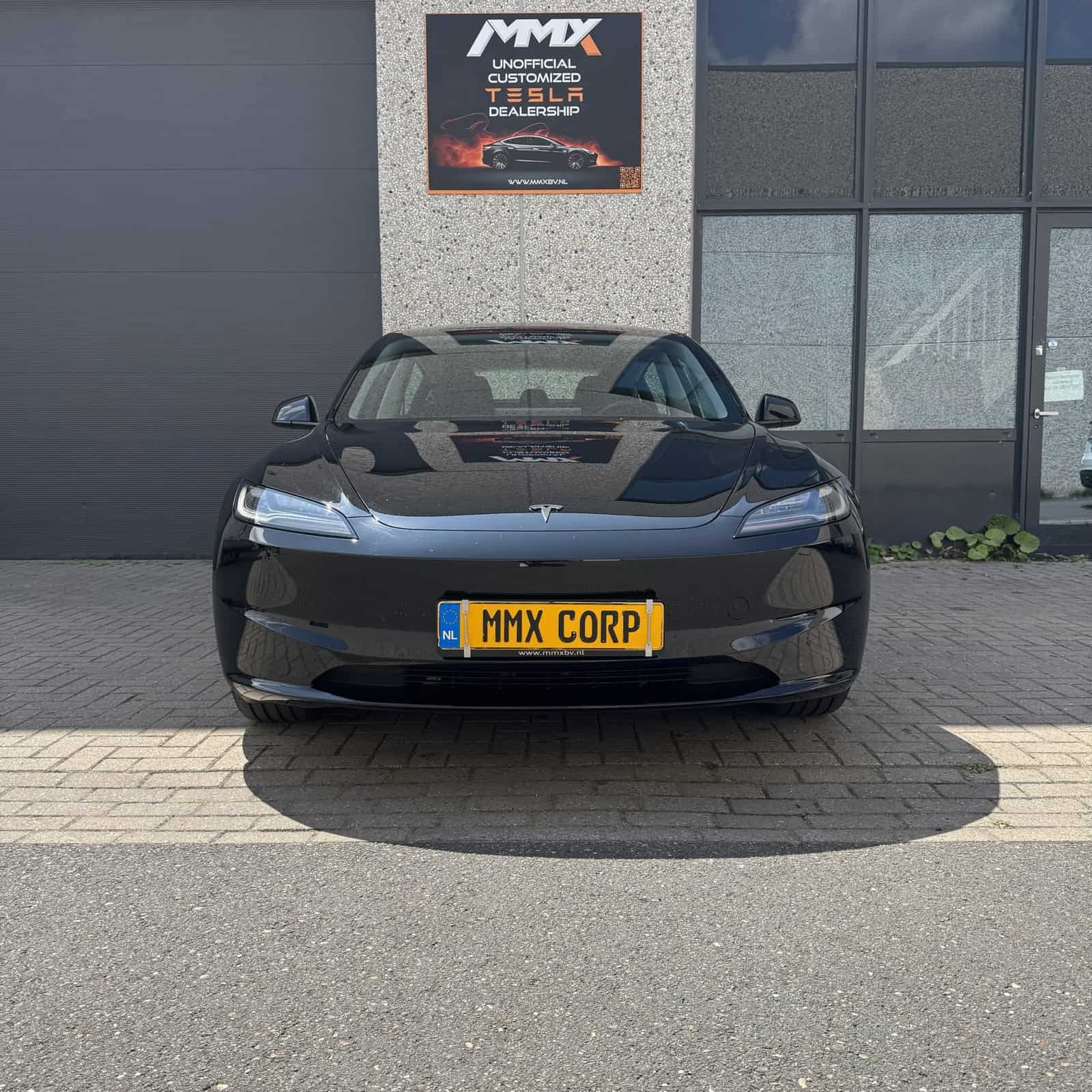 Tesla Model 3 HIGHLAND PREMIUM LFP RWD + MMX PACK + IAP + SOH 97% — foto 4