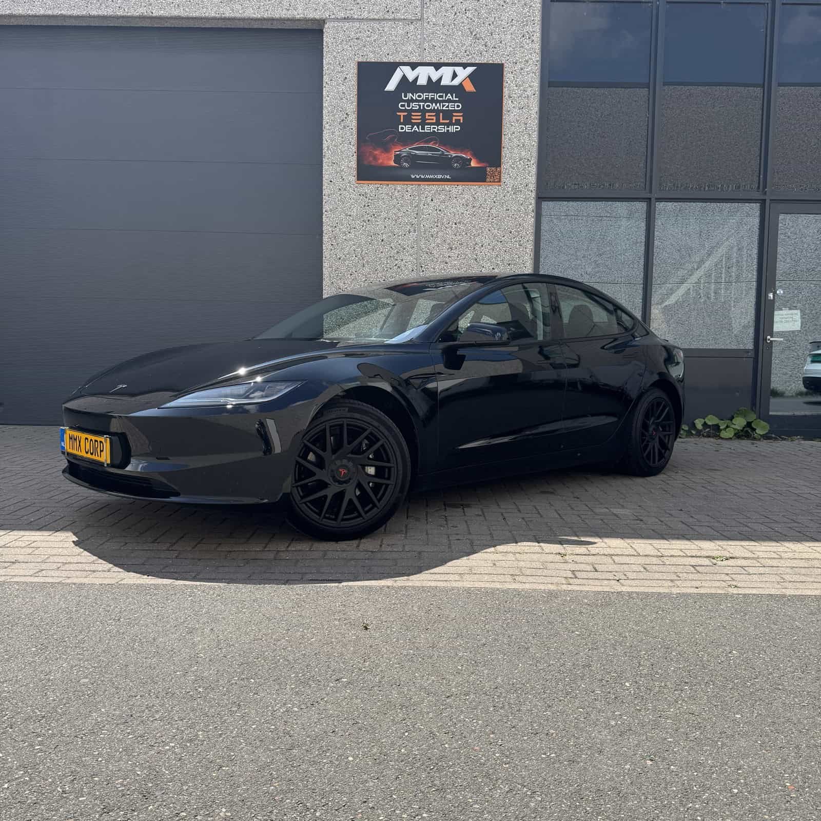 Tesla Model 3 HIGHLAND PREMIUM LFP RWD + MMX PACK + IAP + SOH 97% — foto 5