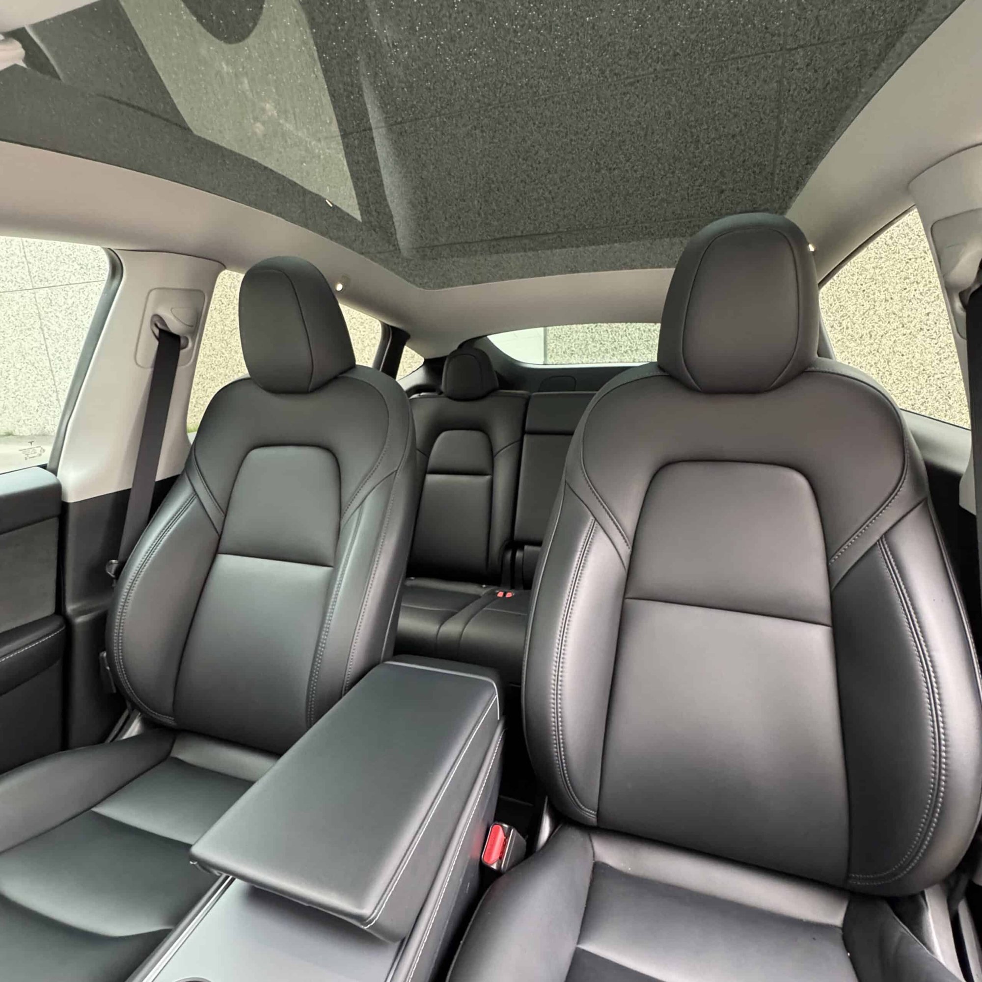 Tesla Model Y PREMIUM LFP RWD MMX PACK + IAP + SOH 94.6% — foto 9