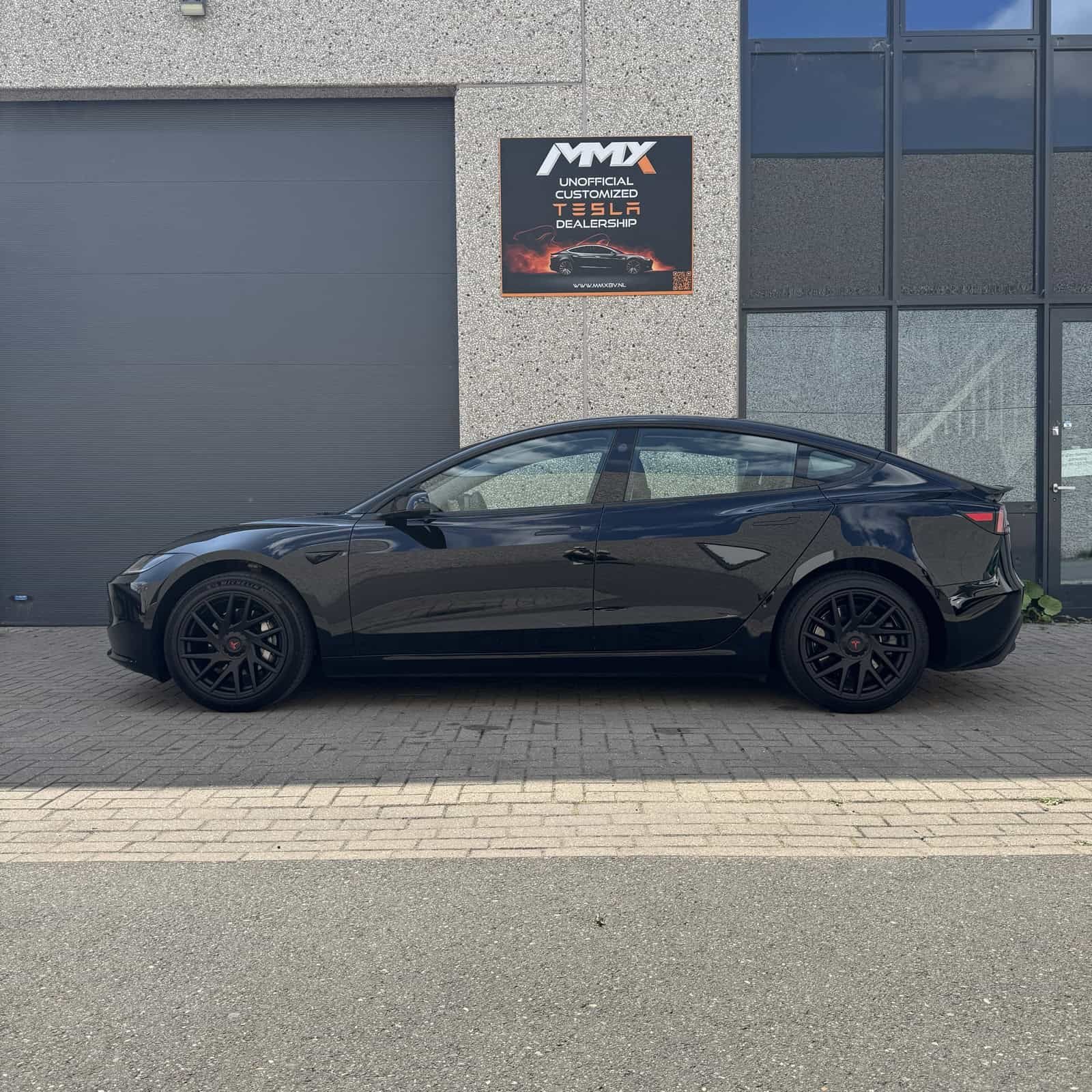 Tesla Model 3 HIGHLAND PREMIUM LFP RWD + MMX PACK + IAP + SOH 96.5% — foto 6