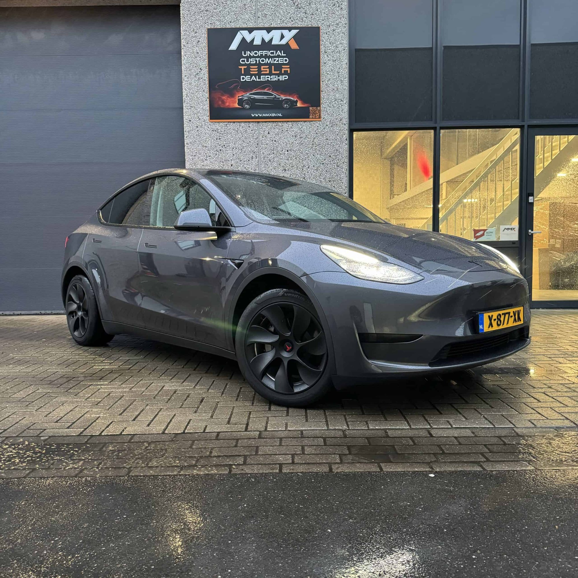 Tesla Model Y RWD MMX PACK + IAP — foto 3