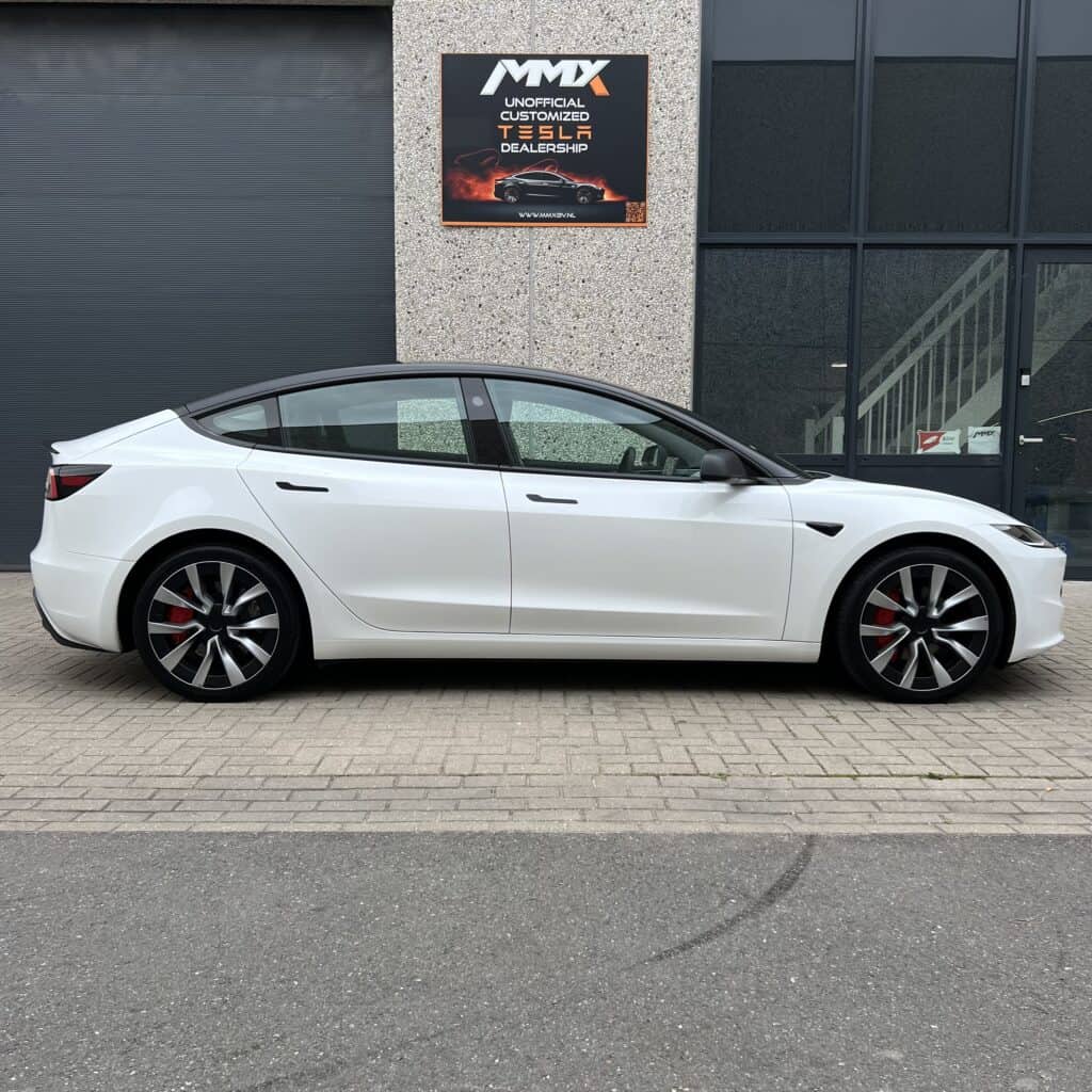 *NEW* Model 3 LONG RANGE HIGHLAND Pillar Delete 19" Velgen Rode Remklauwen