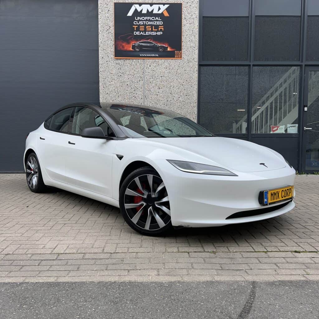 *NEW* Model 3 LONG RANGE HIGHLAND Pillar Delete 19" Velgen Rode Remklauwen